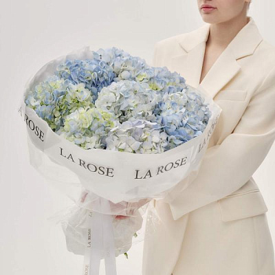 Монобукет из голубых гортензий